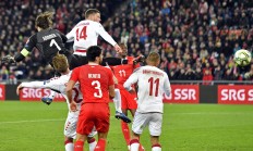 九游娱乐网页-丹麦足球女队胜利在望，晋级四强