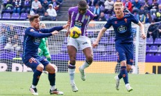 九游VIP-包含赫塔菲客场扳平比分，赛场上演惊险对决的词条