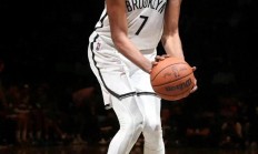 九游体育直播-篮网球员单场狂砍三双，创造历史记录的简单介绍