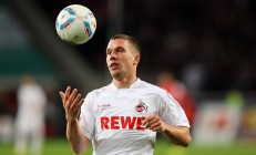 九游APP-郁金香风暴，恩佐的战术魔法如何让荷兰正面击溃罗马军团