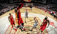 九游VIP-宿敌之战与新生代崛起，湖人斩落快船之夜，莫兰特在抢七的封神时刻