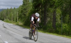 九游娱乐网页-从哥斯达黎加冲垮尼日利亚，到若日尼奥接管欧冠半决赛，足球世界中的唯一性寓言