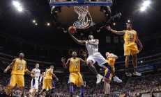 九游娱乐app下载-山西队压制火箭，NBA季后赛焦点战的东方启示