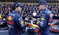 九游中国-索伯车队力克雷诺车队，佩雷兹统治全场的简单介绍