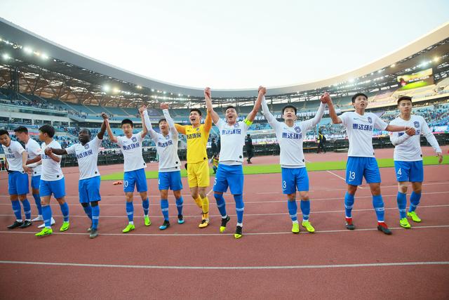 包含格拉纳达客场小胜，士气高涨势不可挡的词条