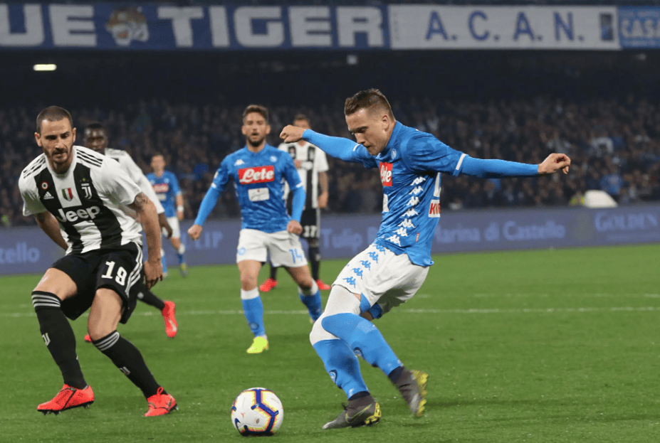 包含那不勒斯主场大胜乌迪内斯,保持领跑位置的词条 包含那不勒斯主场大胜乌迪内斯,保持领跑位置的词条