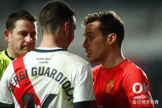 欧洲联赛关键战役上演，擂台强强对话势均力敌