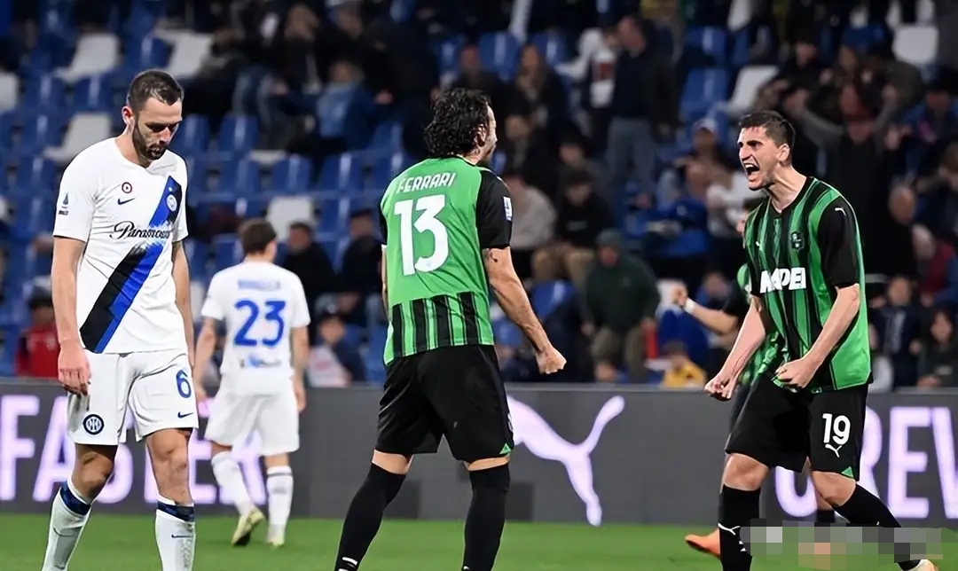 包含惊人表现!一支球队意外取胜引发热议的词条 包含惊人表现!一支球队意外取胜引发热议的词条