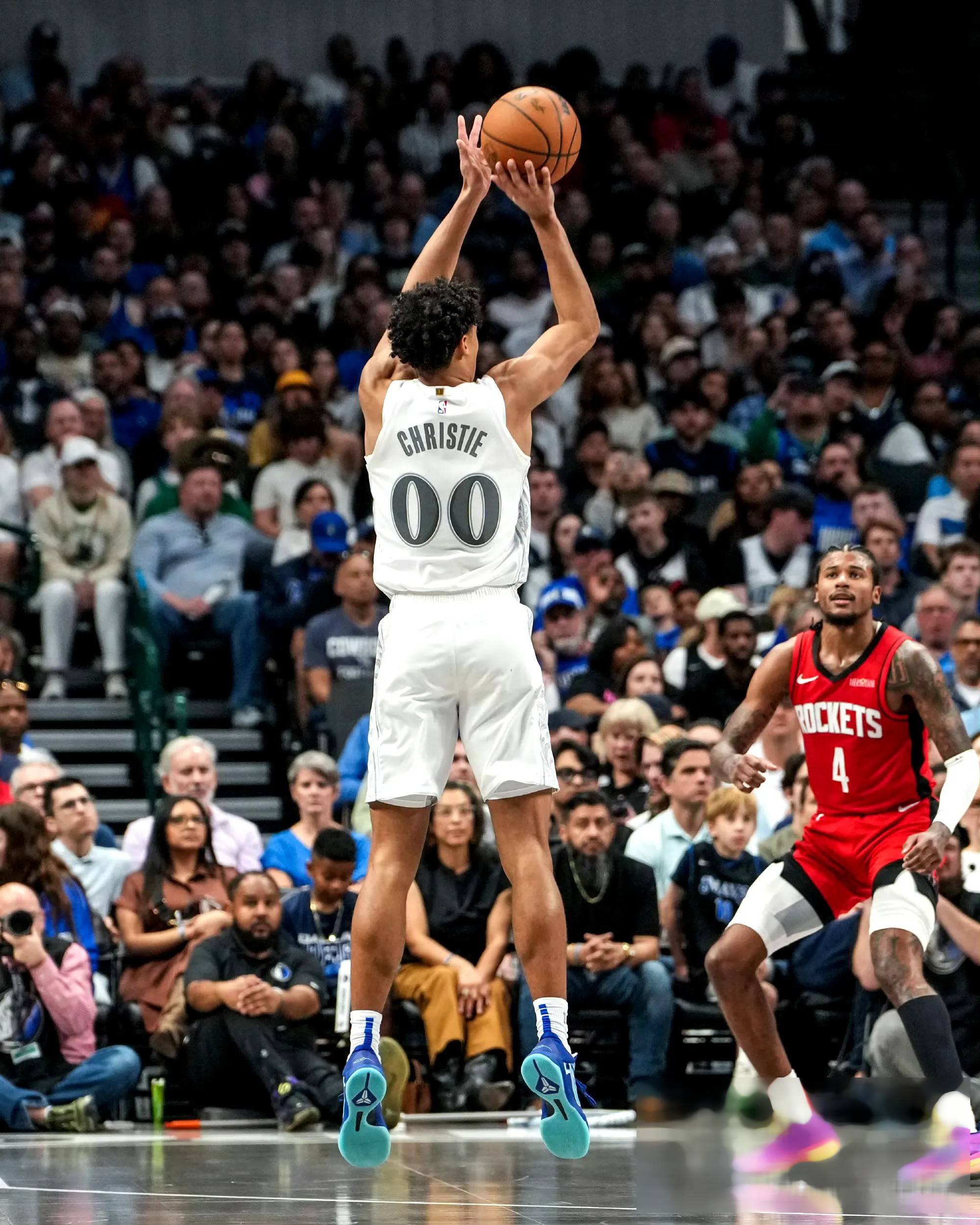 独行侠新秀手感火热，连场爆发展现超常表现的简单介绍