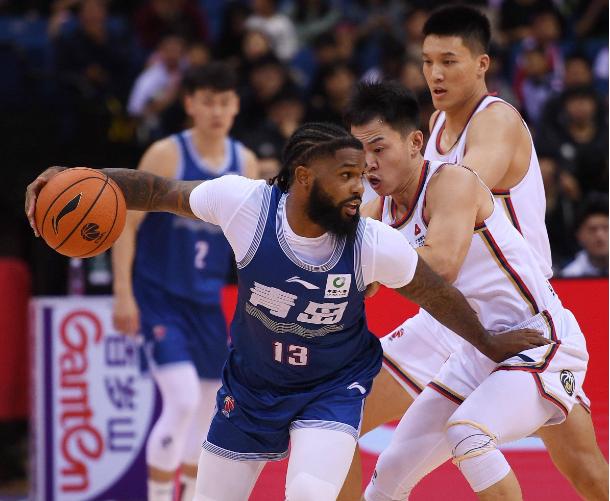 关于南部豪强遭逆袭，积分榜上失宝座的信息