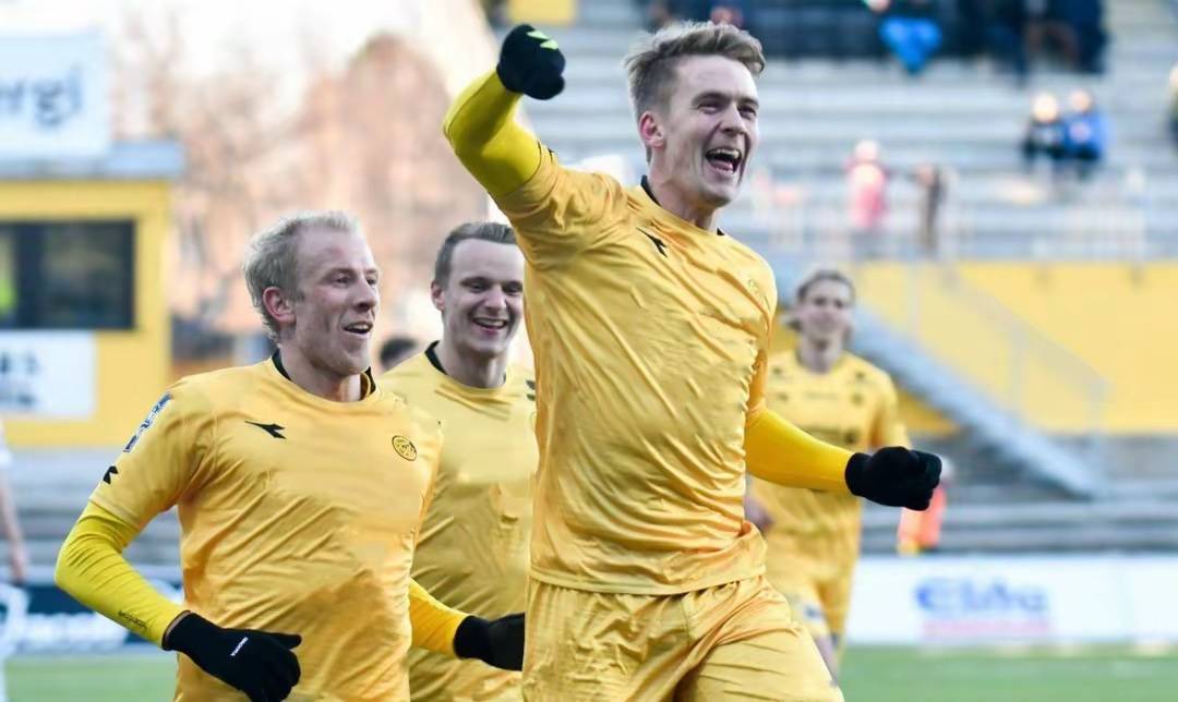 精妙进攻,带领球队赢得巨大优势! 精妙进攻,带领球队赢得巨大优势!