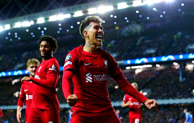 利物浦前锋帽子戏法，助球队战胜对手