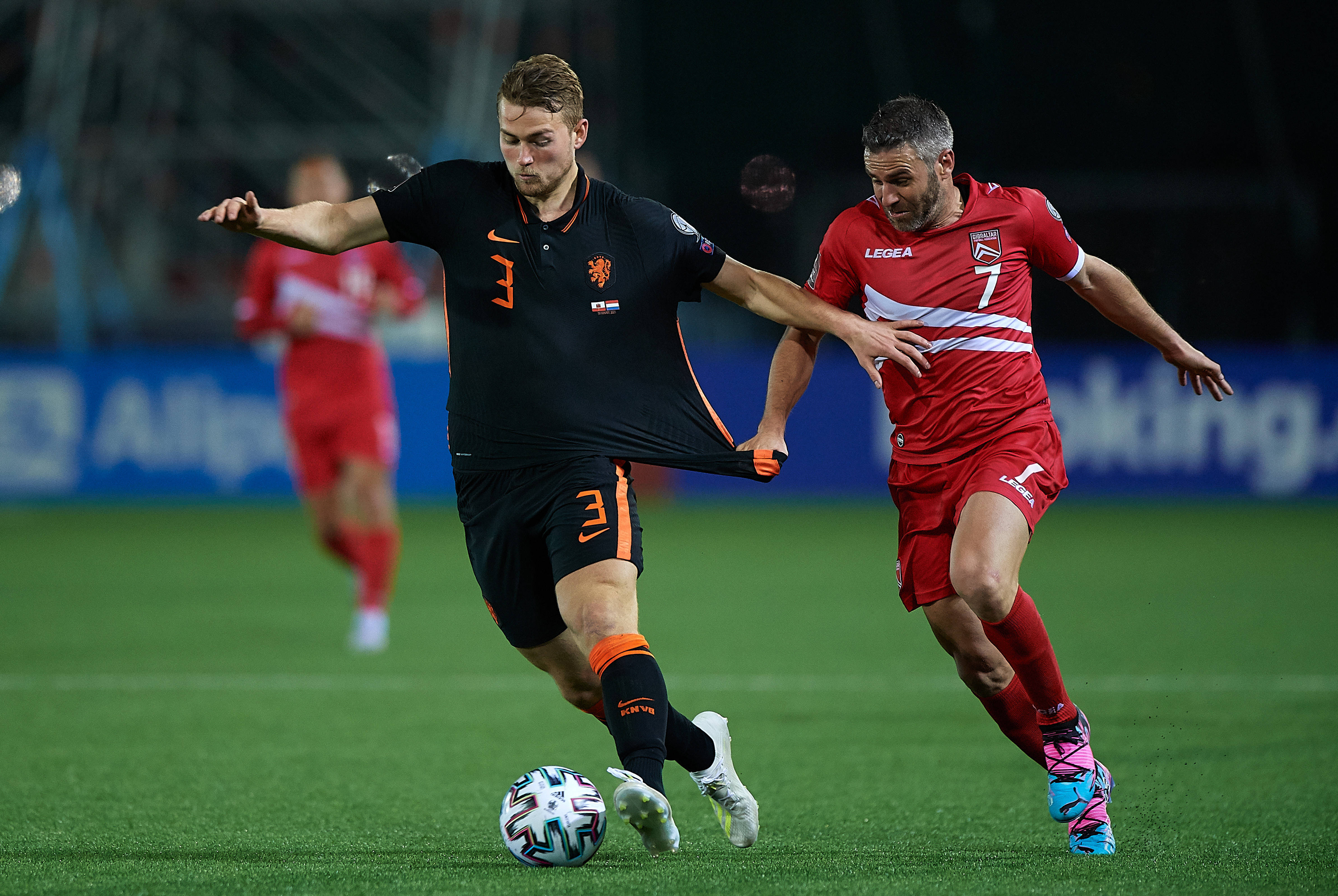 荷兰战胜黑马,再次晋级决赛阶段 荷兰战胜黑马,再次晋级决赛阶段