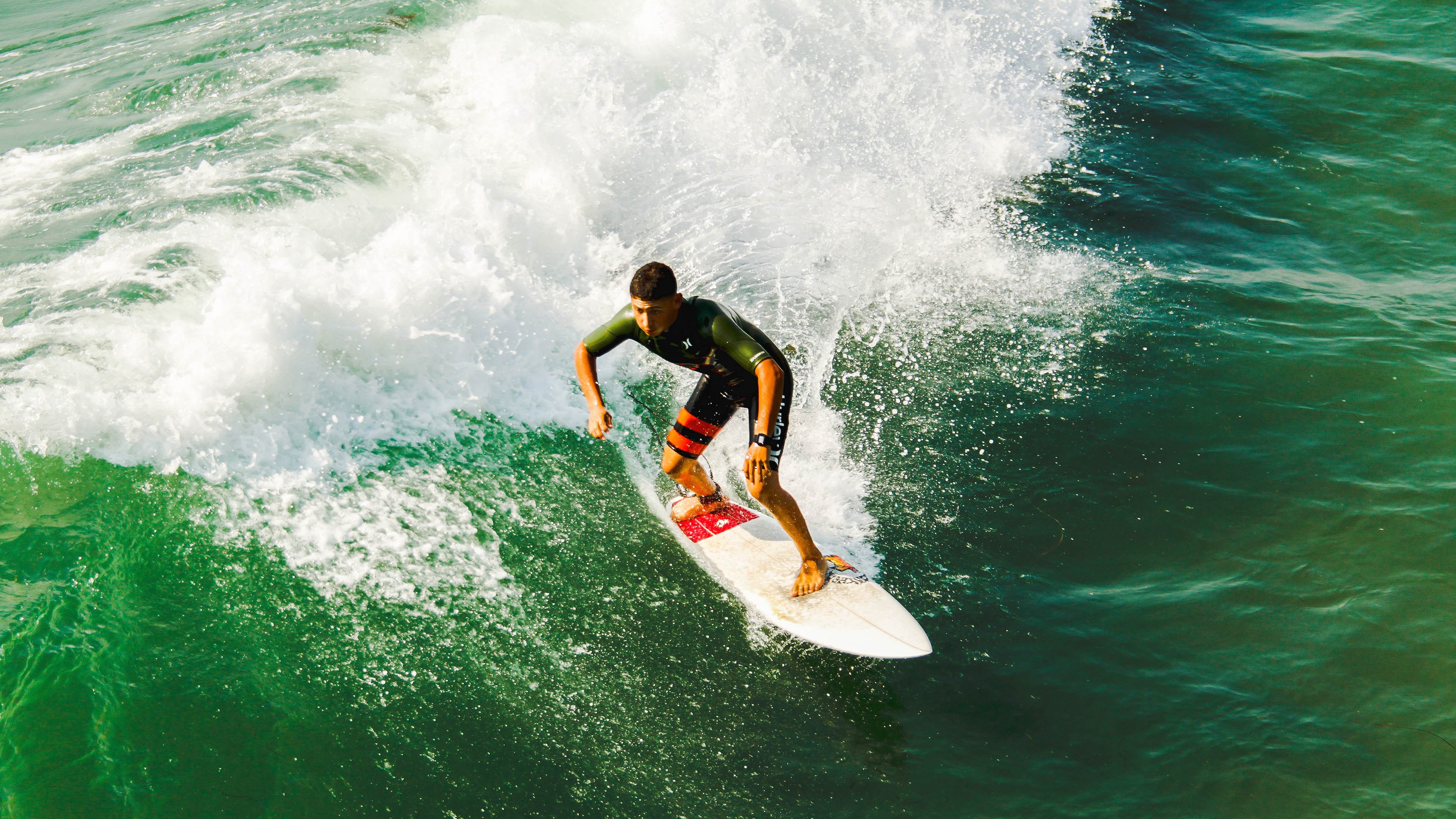 山西惊雷炸响纽约城，字母哥火力全开，中国力量压制尼克斯